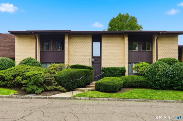 83 Courtland Avenue, Stamford