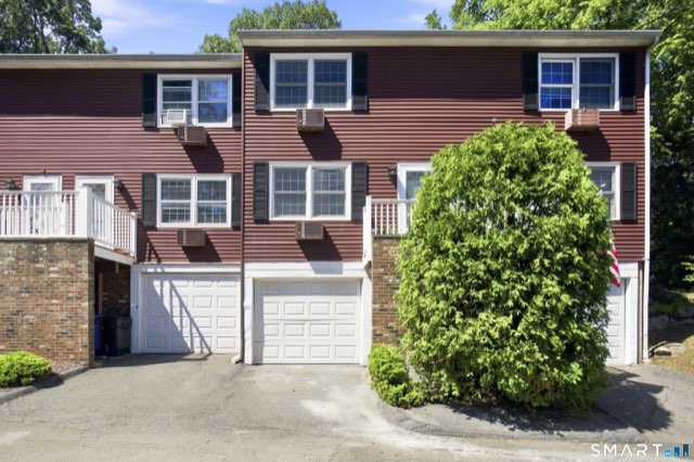 12 Camelot Drive, Norwalk