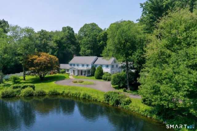 34 Sherwood Lane, New Canaan