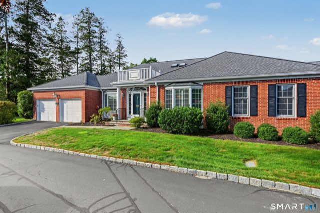 39 Bank Street, New Canaan
