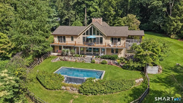 250 Dans Highway, New Canaan