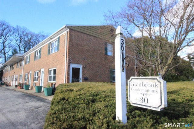 30 Maple Tree Avenue, Stamford