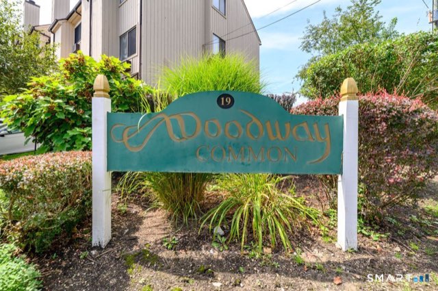 19 Woodway Road, Stamford