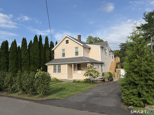 16 Raymond Street, New Canaan