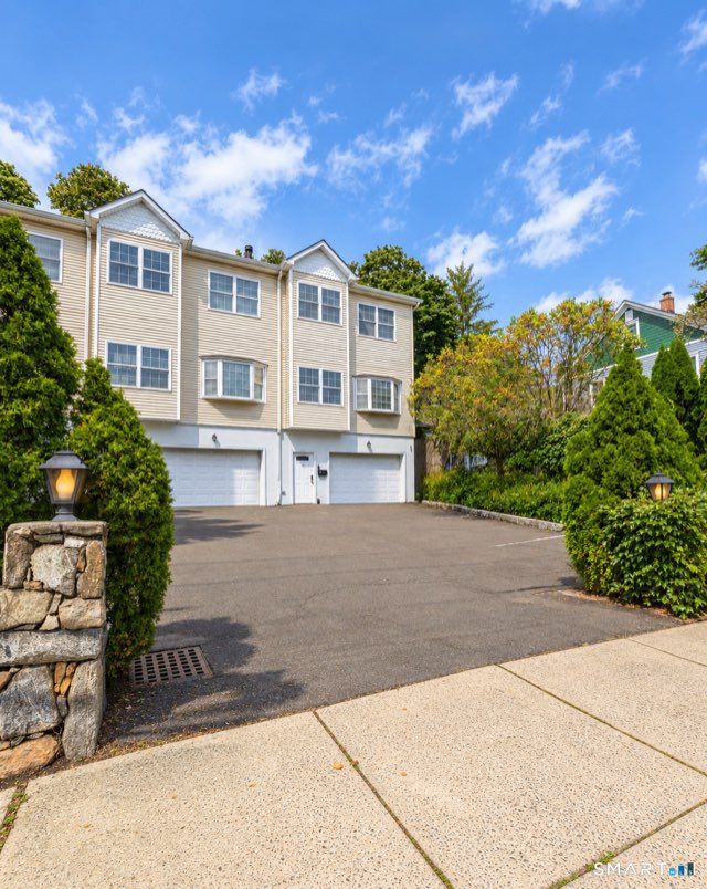 806 Hope Street, Stamford