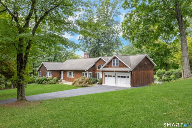 231 Skymeadow Drive, Stamford