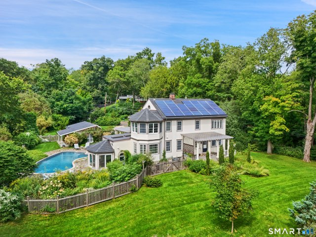 58 Skymeadow Drive, Stamford
