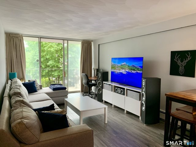 87 Glenbrook Road, Stamford