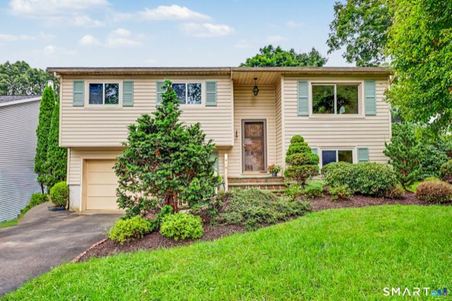 5 Windward Road, Norwalk