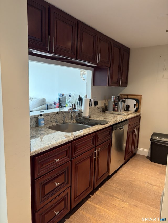 127 Greyrock Place, Stamford