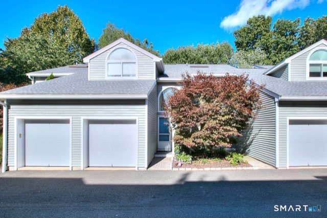 100 Glen Side, Wilton