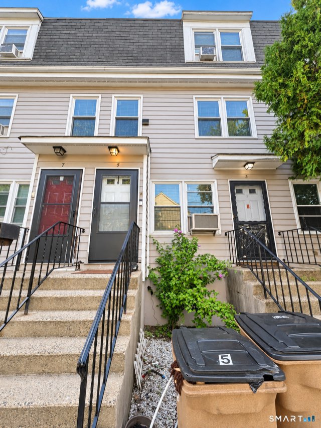 5 Brown Avenue, Stamford