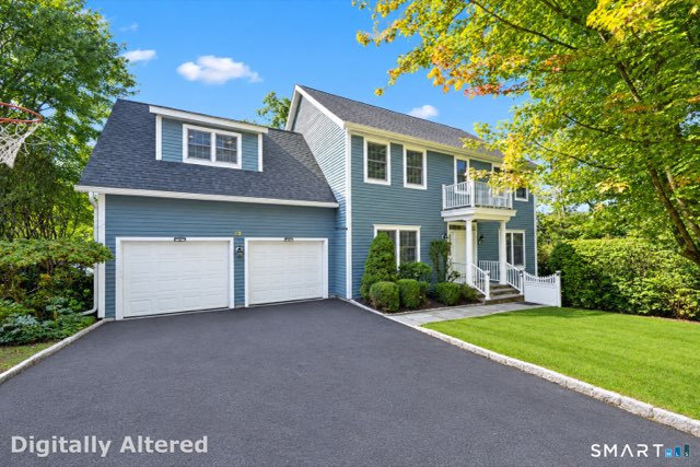 12 Crowne Pond Lane, Wilton
