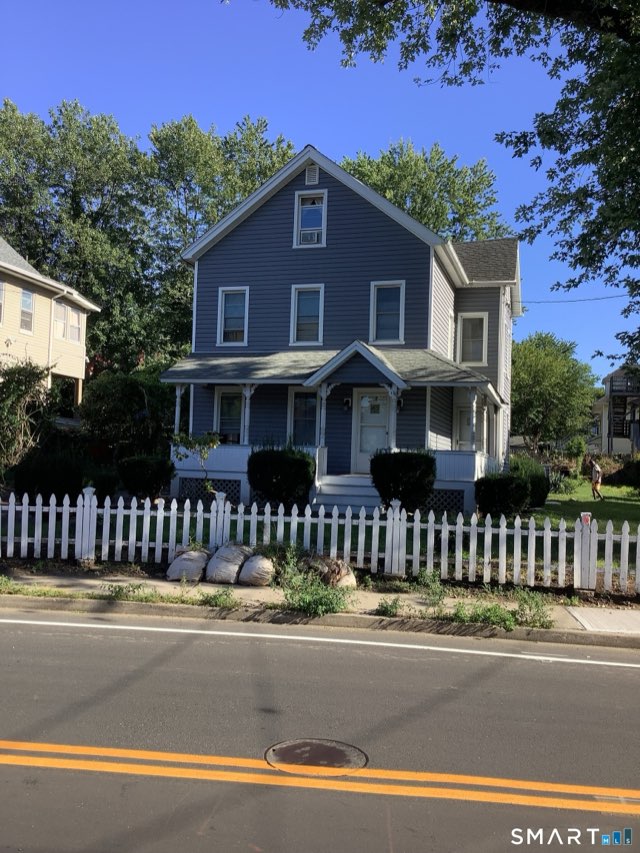 10 Burritt Avenue, Norwalk