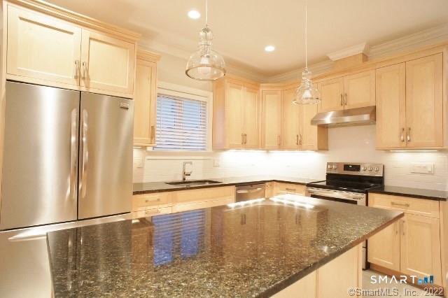 5 Vail Street, Norwalk