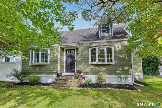 146 Dry Hill Road, Norwalk