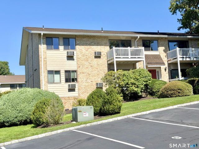 180 Glenbrook Road, Stamford