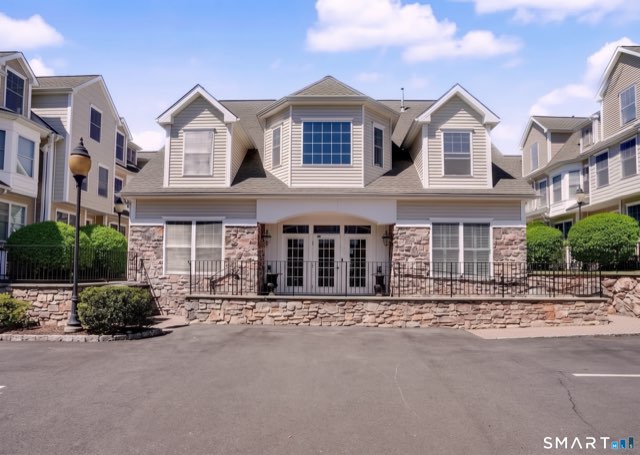 85 Camp Avenue, Stamford