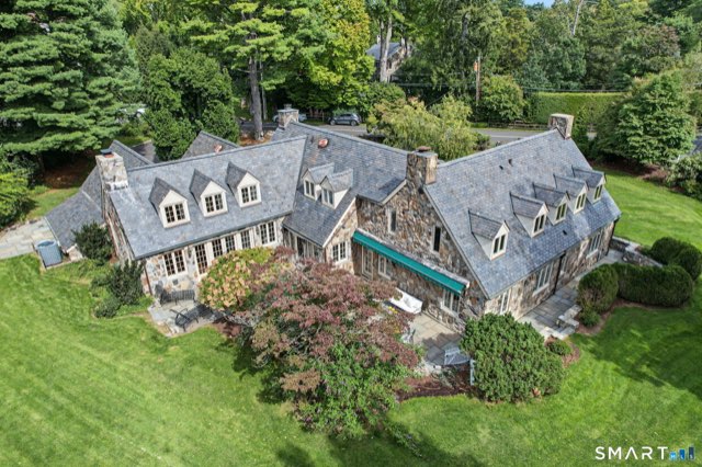 5 Cross Road, Darien