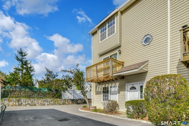 22 Dora Street, Stamford