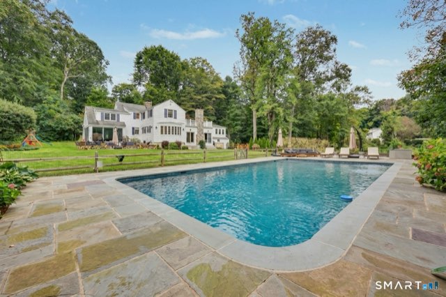 211 Laurel Road, New Canaan