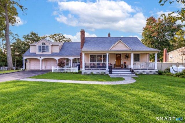 59 Creeping Hemlock Drive, Norwalk