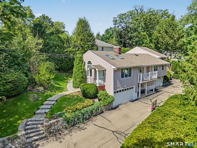 115 Parade Hill Road, New Canaan