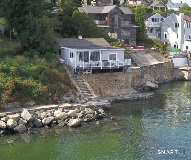 66 Ocean Drive East, Stamford