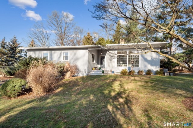 12 Splitrock Road, Norwalk