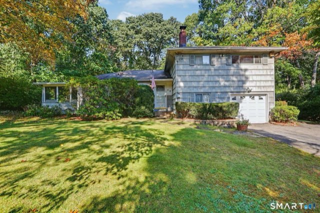 68 Winding Lane, Norwalk