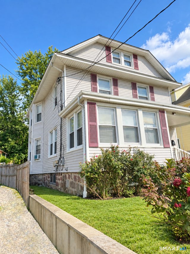2 Lincoln Avenue, Norwalk