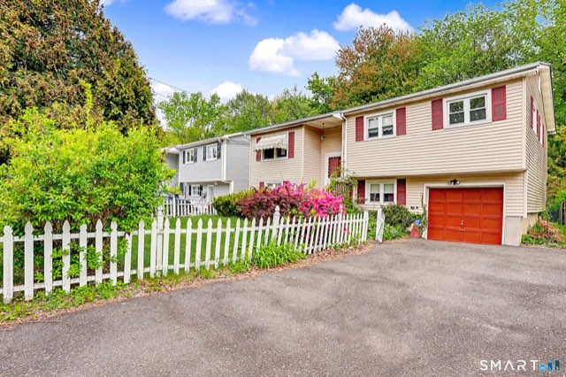 61 Marlin Drive, Norwalk