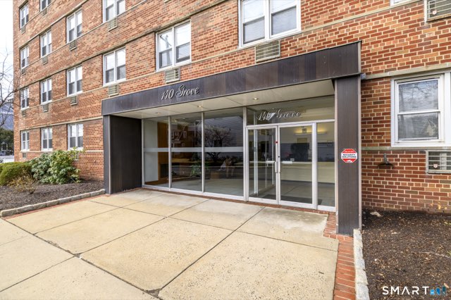 140 Grove Street, Stamford