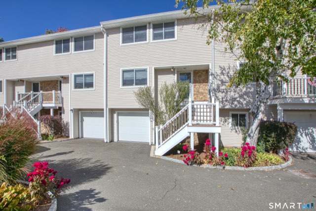 328 Booth Place, Greenwich