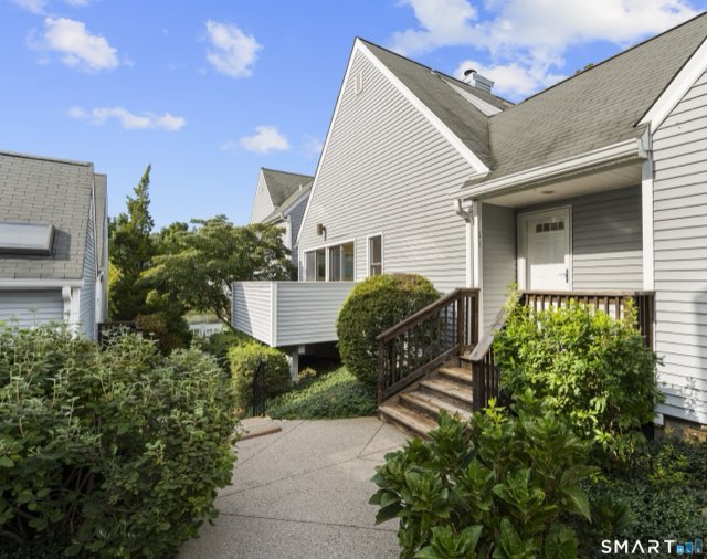 68 Wilton Crest, Wilton